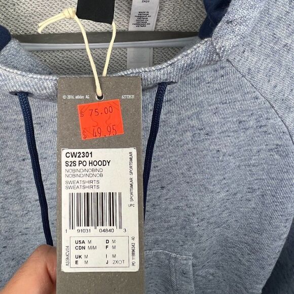 ⭐️host pick⭐️NWT Adidas Pullover Hoodie Size M - Picture 2 of 3